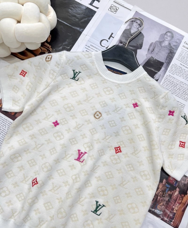 Original Louis Vuitton T-Shirts 130568