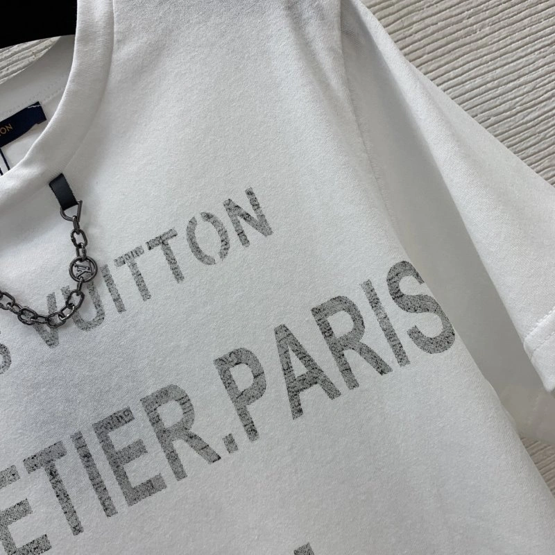 Louis Vuitton T-Shirts OnTrend 130564