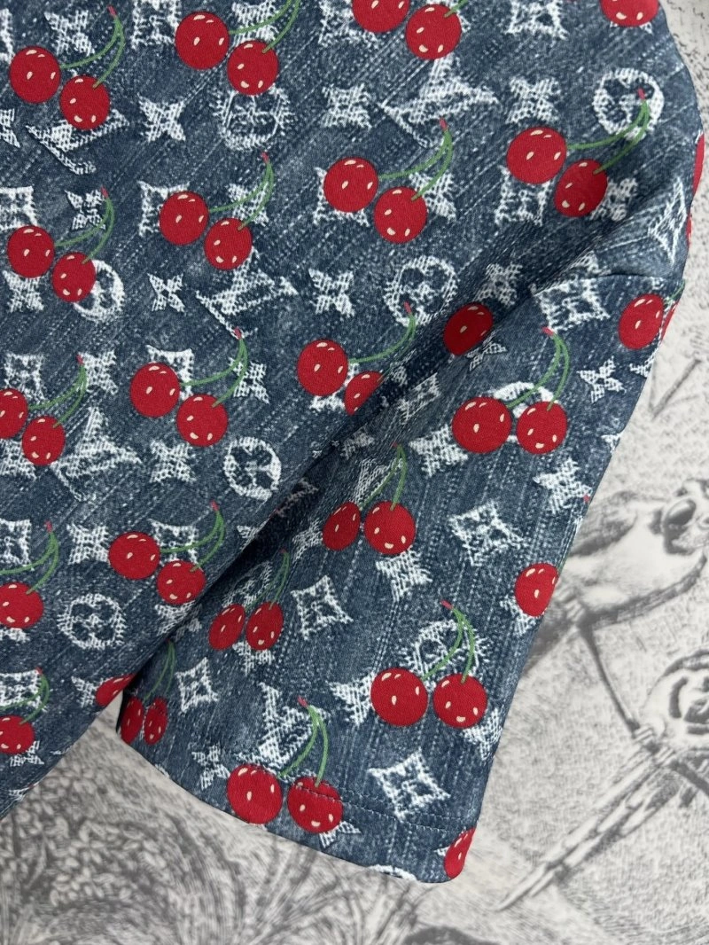 Louis Vuitton T-Shirts Timeless 130550