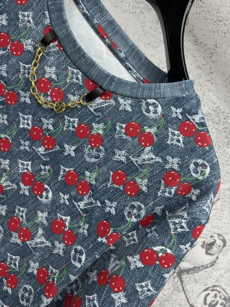 Louis Vuitton T-Shirts Timeless 130550