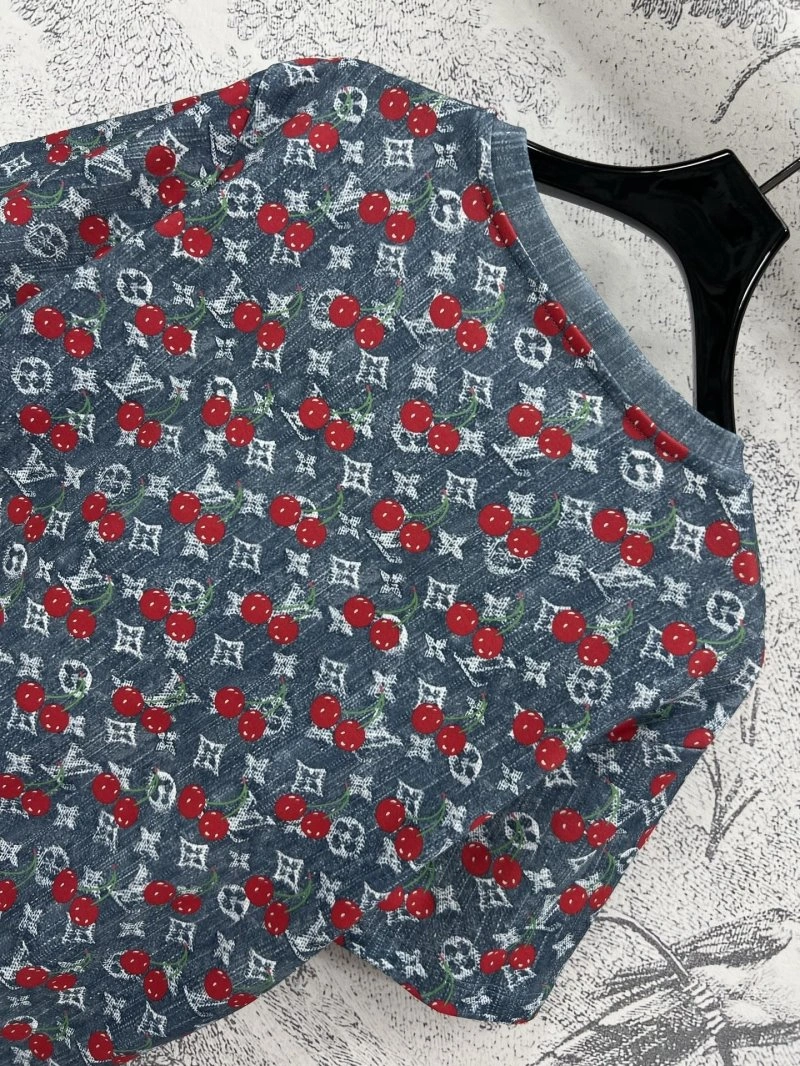 Louis Vuitton T-Shirts Timeless 130550