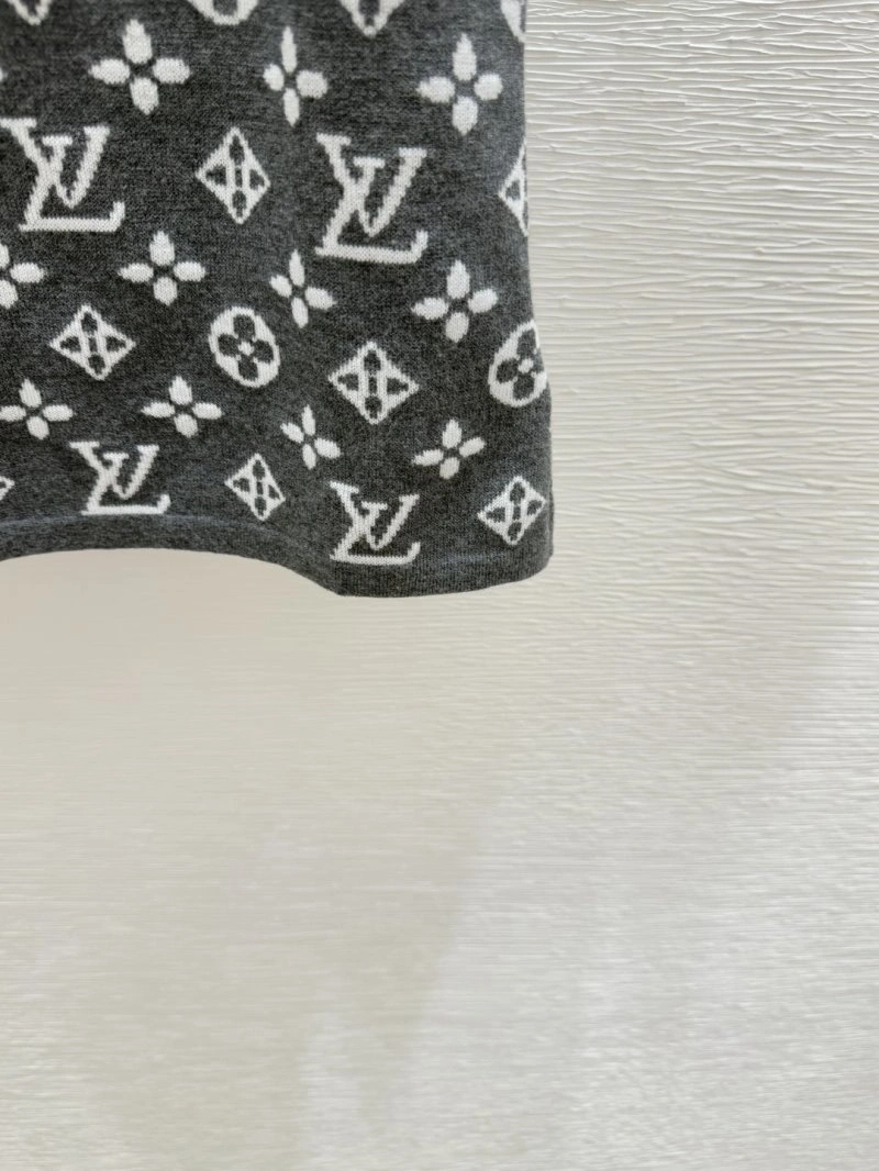 Louis Vuitton T-Shirts WeatherProof 130552