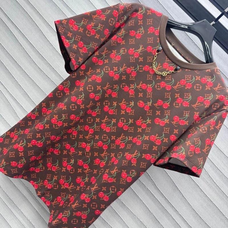 Louis Vuitton T-Shirts WeatherProof 130542