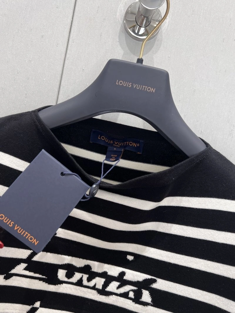 Louis Vuitton T-Shirts Premium 130559