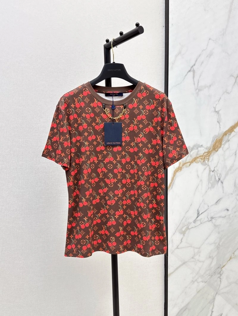 Affordable Louis Vuitton T-Shirts 130551