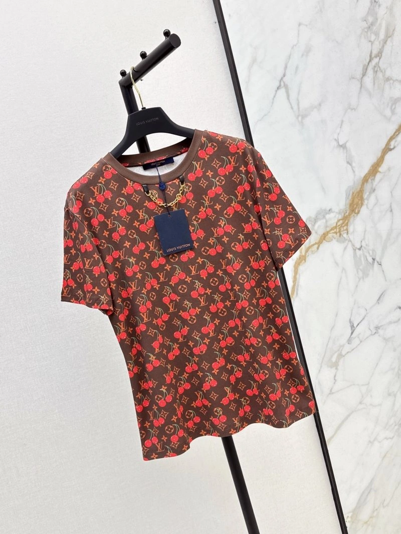 Affordable Louis Vuitton T-Shirts 130551
