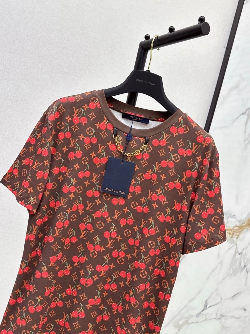 Affordable Louis Vuitton T-Shirts 130551