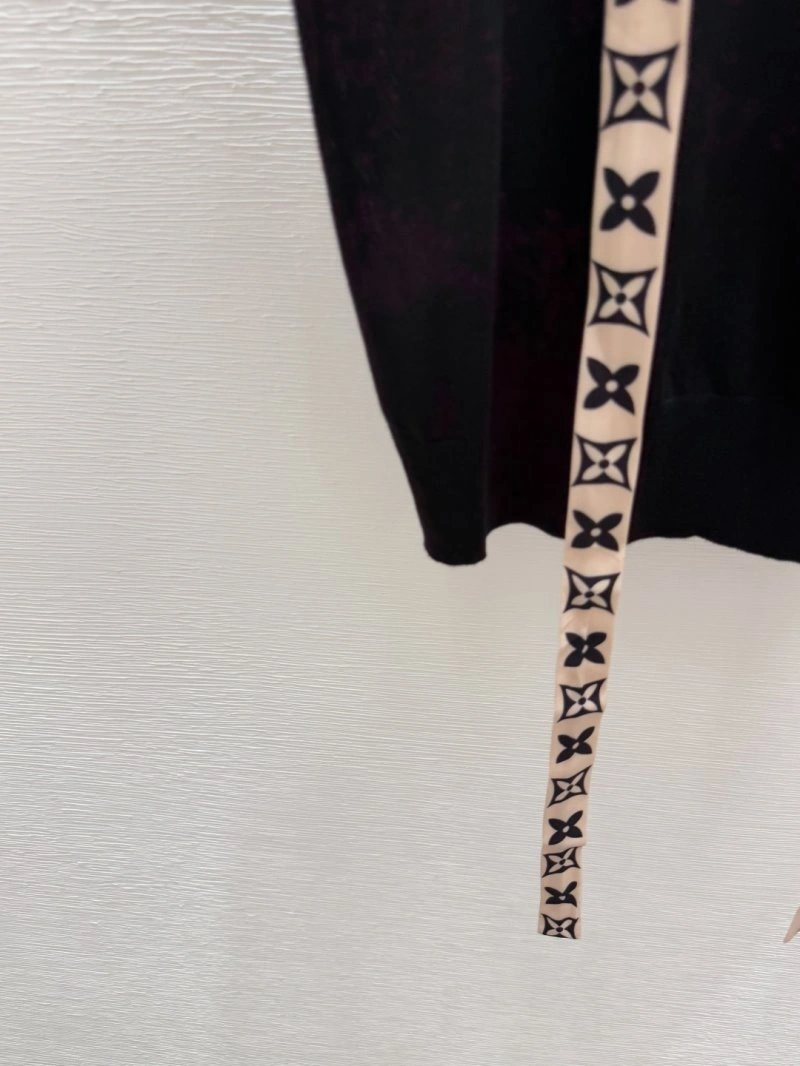 Versatile Louis Vuitton T-Shirts 130534