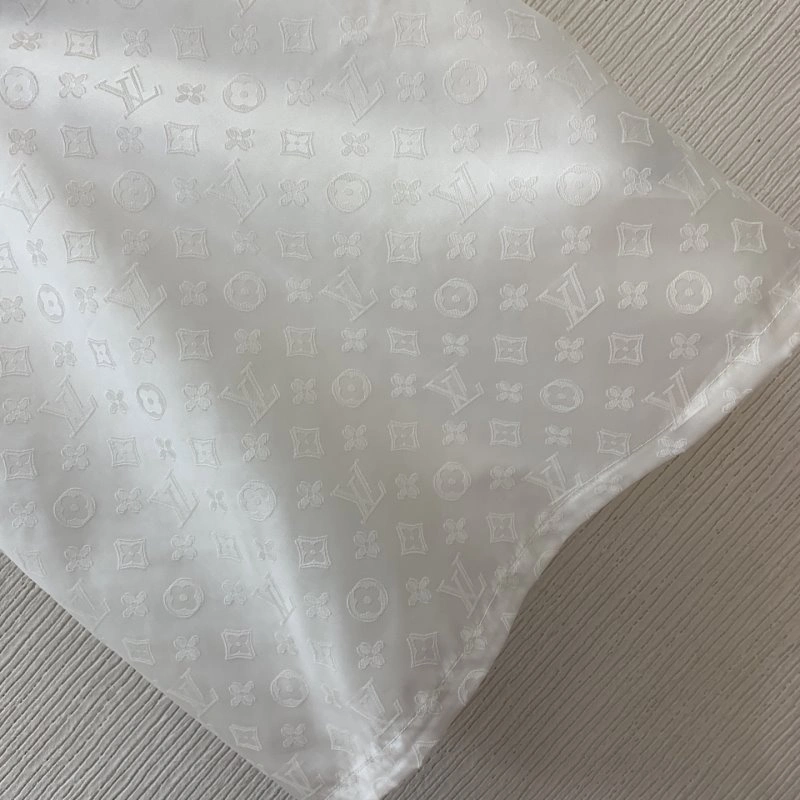Louis Vuitton T-Shirts WellDesigned 130533