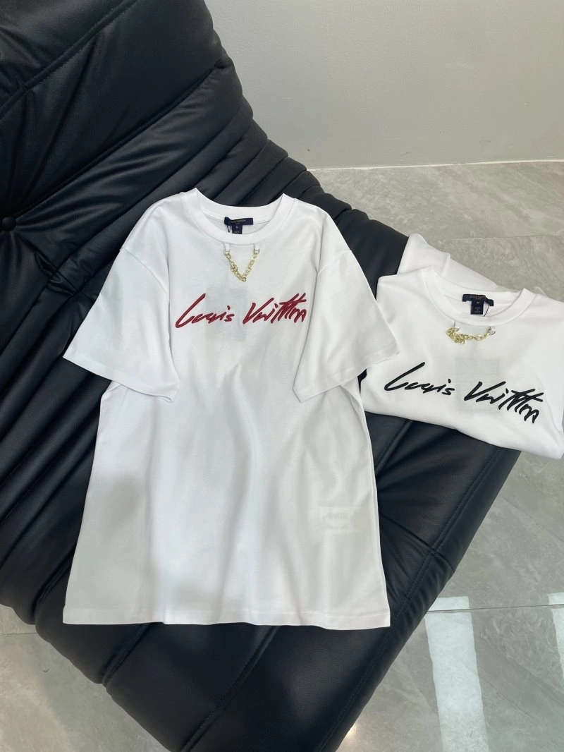 Louis Vuitton T-Shirts Elegant 130531