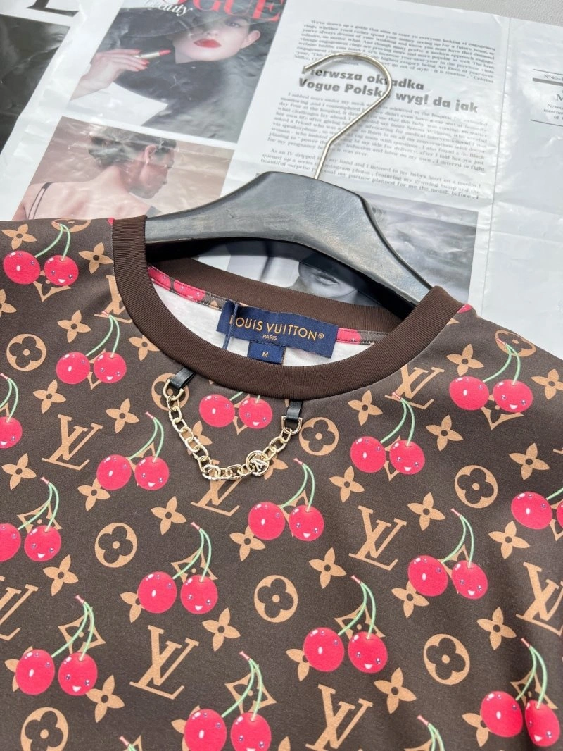 Popular Louis Vuitton T-Shirts 130529