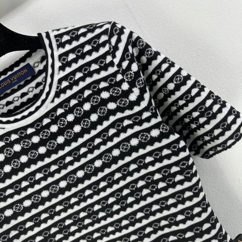 Louis Vuitton T-Shirts Elegant 130530