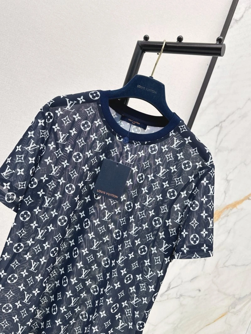 Louis Vuitton T-Shirts Neat 130514