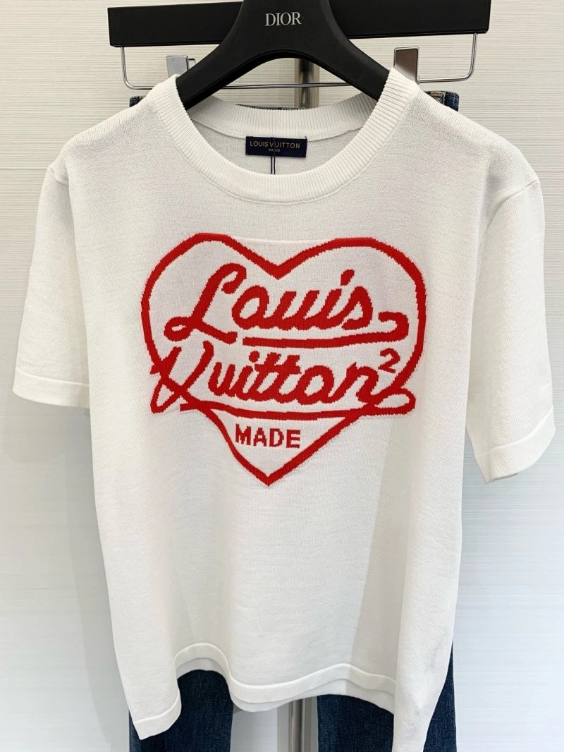 Louis Vuitton T-Shirts Lightweight 130510