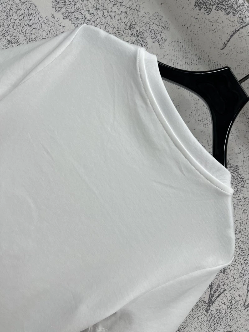 Resilient Louis Vuitton T-Shirts 130503