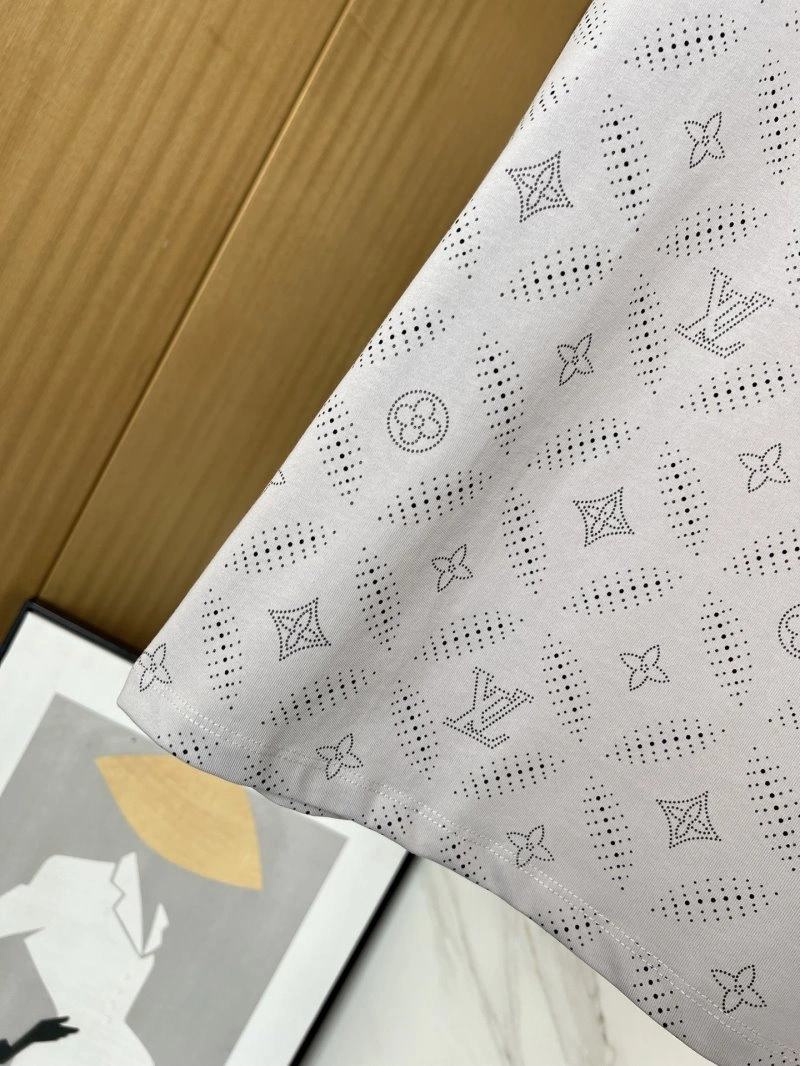 Louis Vuitton T-Shirts OdorResistant 130512
