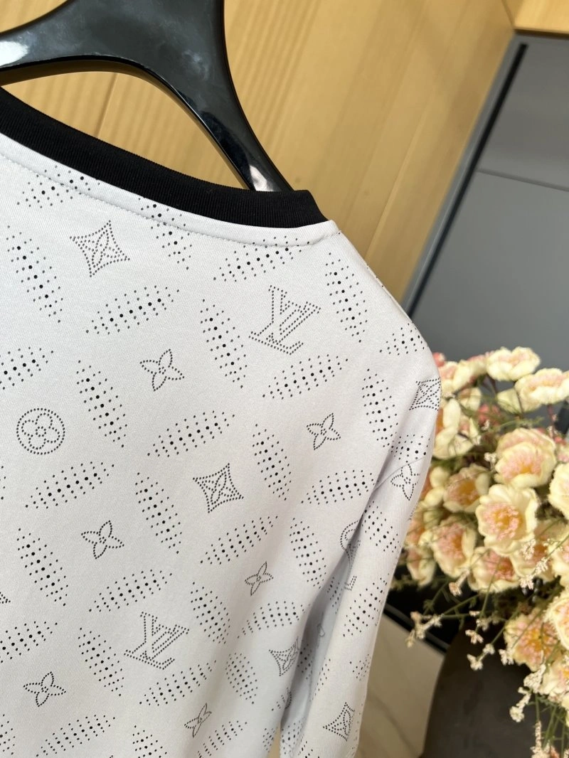 Louis Vuitton T-Shirts OdorResistant 130512