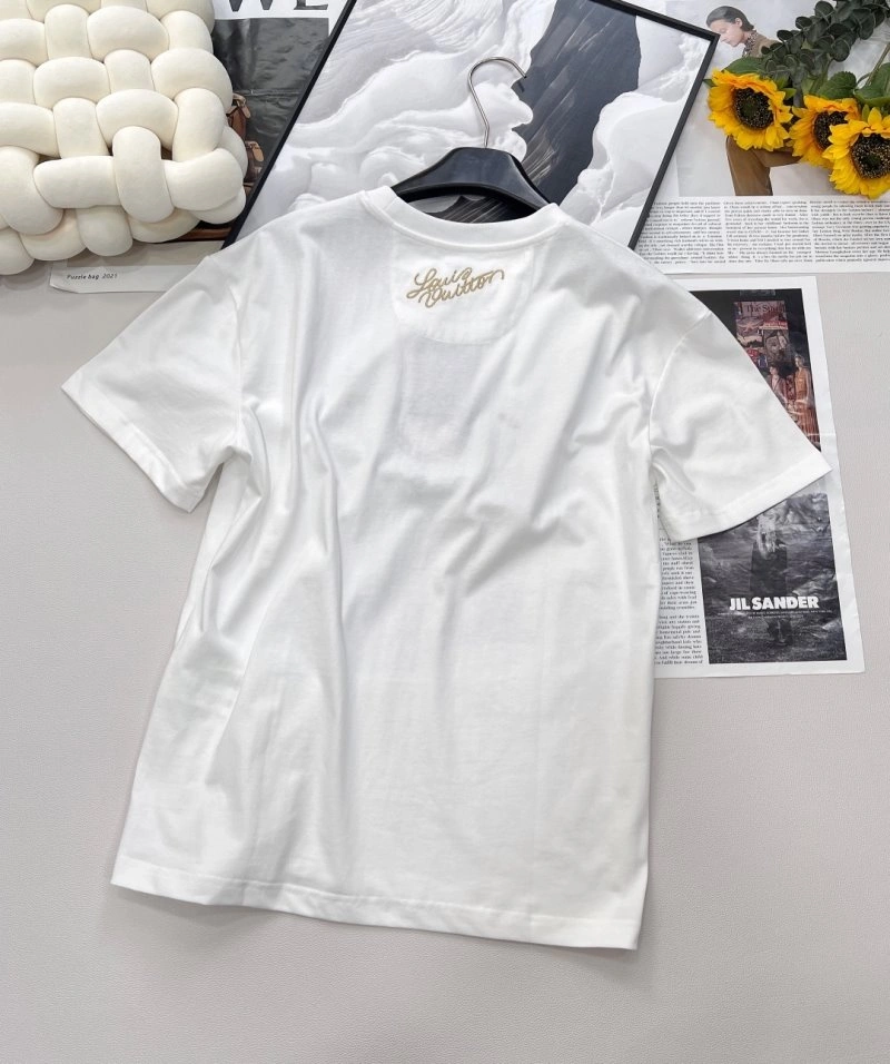 Compact Louis Vuitton T-Shirts 130500