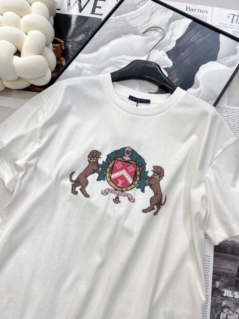 Compact Louis Vuitton T-Shirts 130500