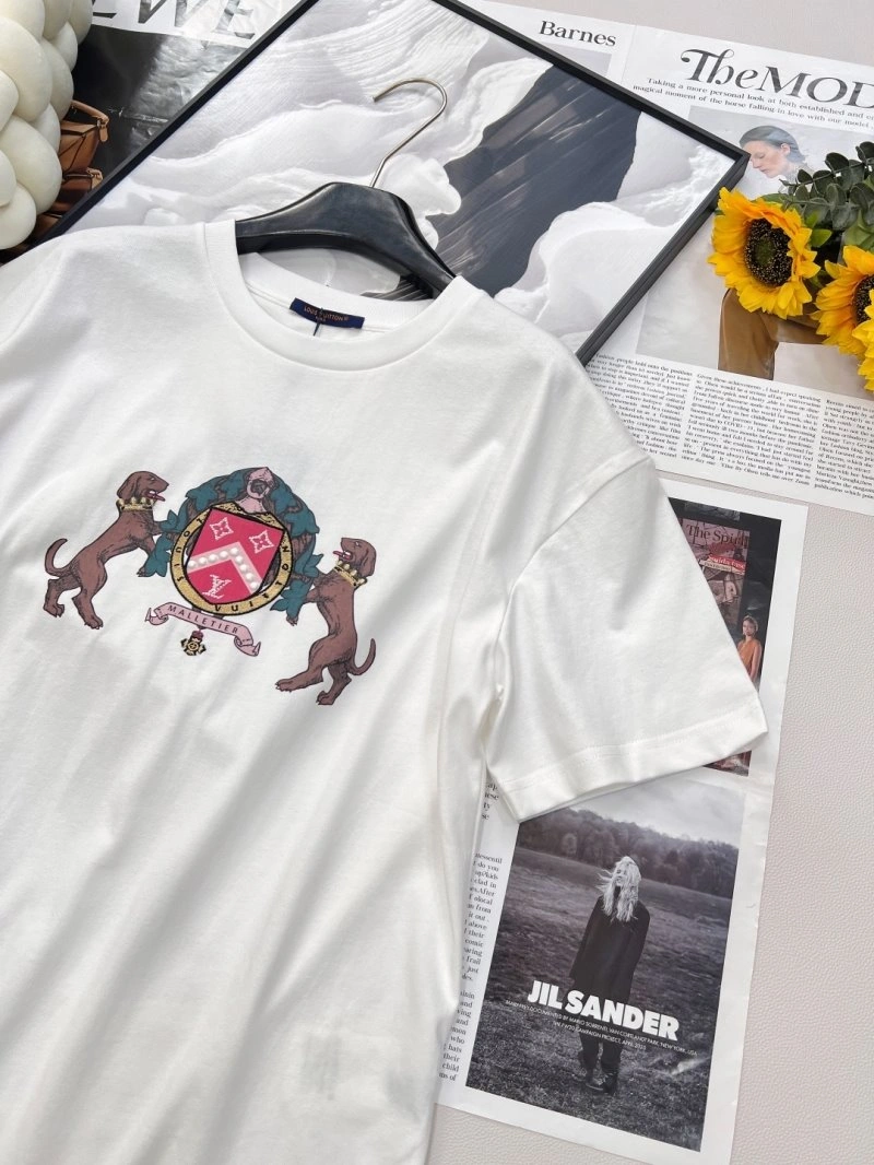 Compact Louis Vuitton T-Shirts 130500