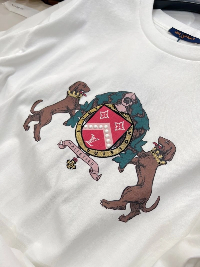 Compact Louis Vuitton T-Shirts 130500