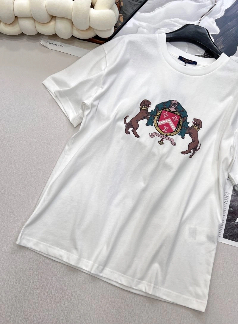 Compact Louis Vuitton T-Shirts 130500