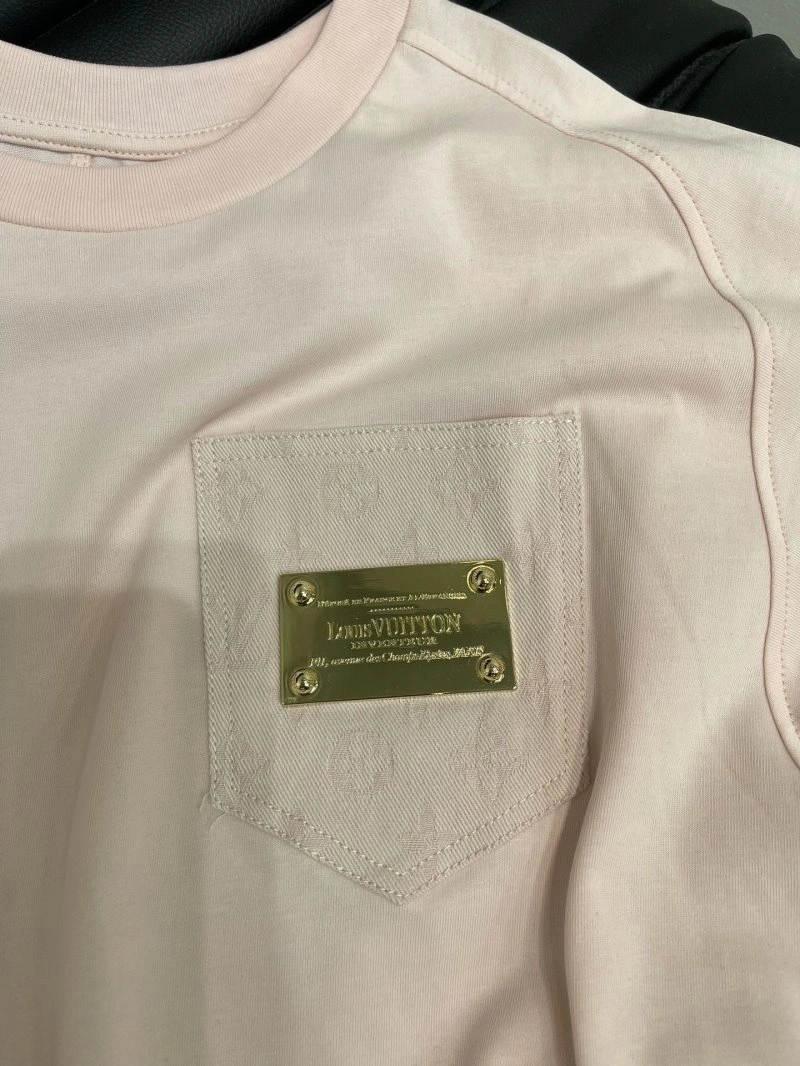 Louis Vuitton T-Shirts Supportive 130495