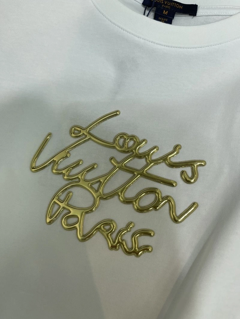 Louis Vuitton T-Shirts Comfortable 130498
