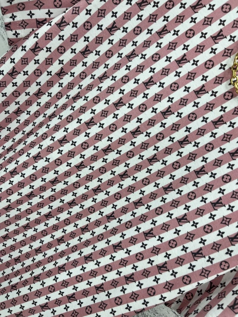 Louis Vuitton T-Shirts Modern 130493