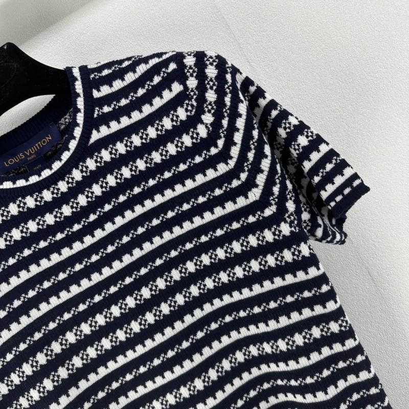 FreshLook Louis Vuitton T-Shirts 130570