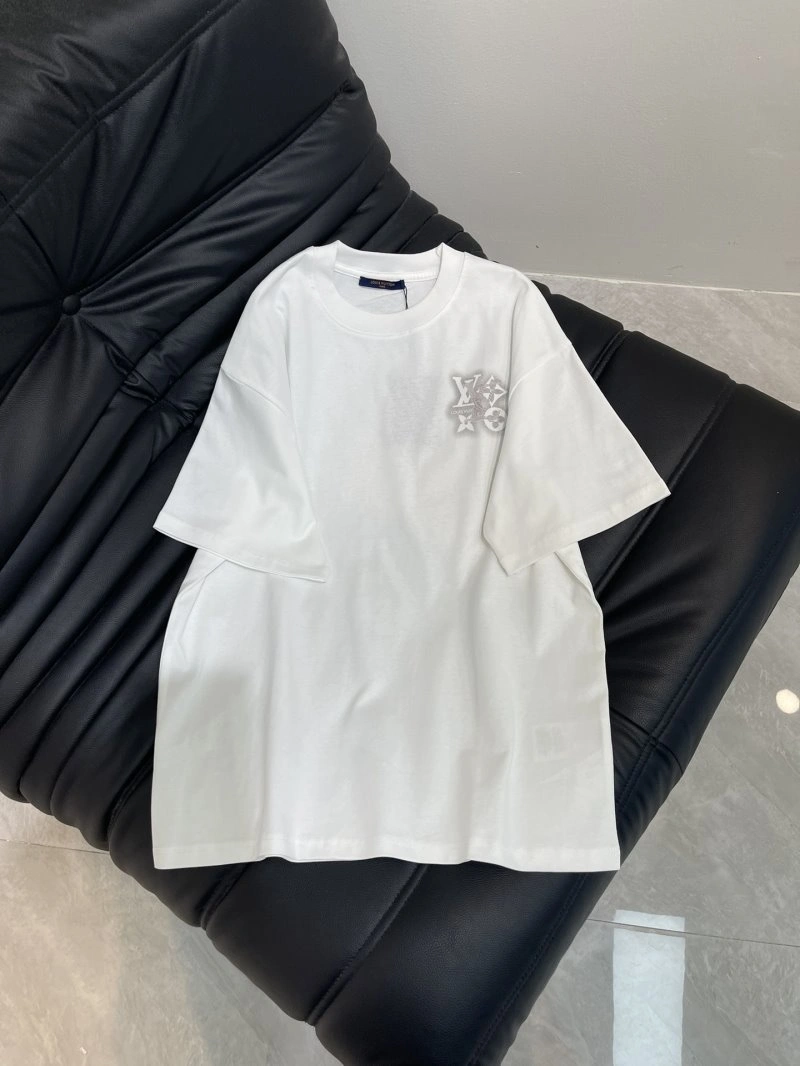 Classic Louis Vuitton T-Shirts 130489