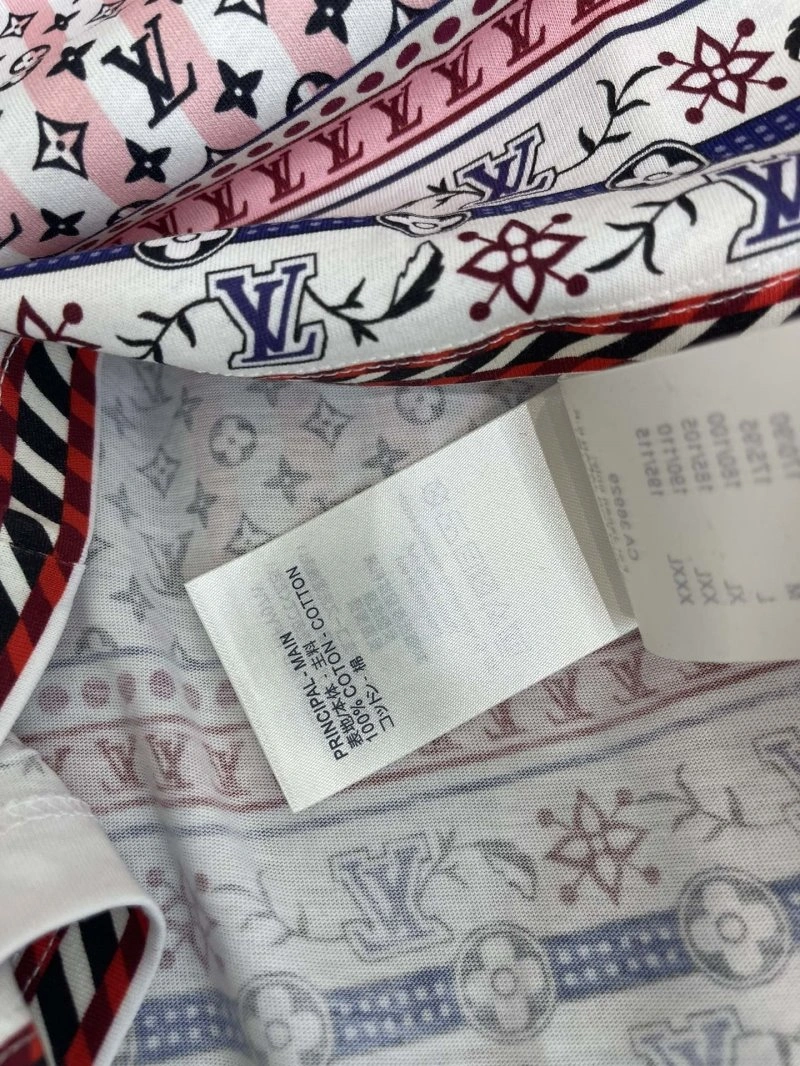 Louis Vuitton T-Shirts Flexible 130490