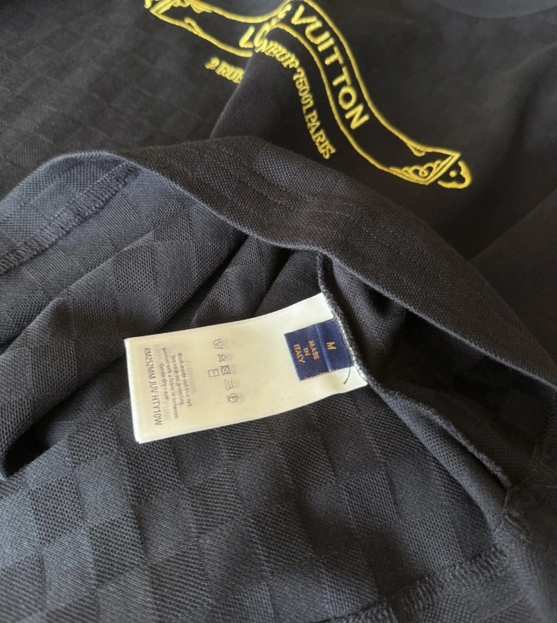 Louis Vuitton T-Shirts Unisex 130488