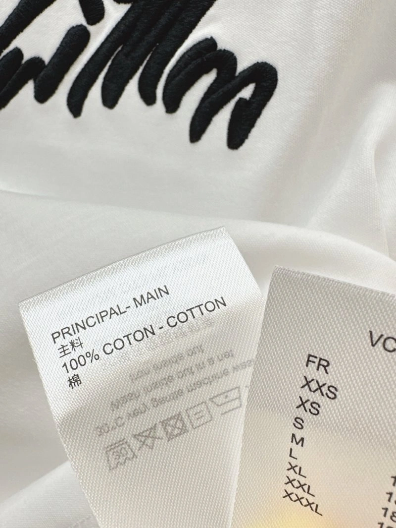 Louis Vuitton T-Shirts Vibrant 130466