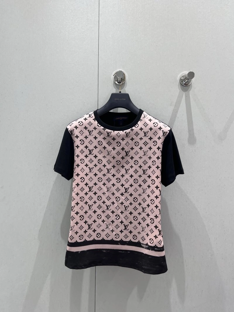 Louis Vuitton T-Shirts TimelessDesign 130469