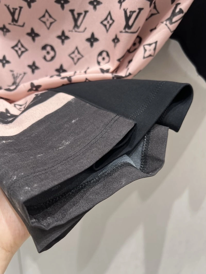 Louis Vuitton T-Shirts TimelessDesign 130469
