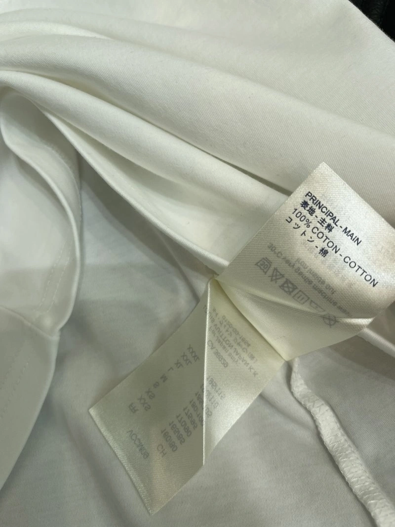 Functional Louis Vuitton T-Shirts 130475