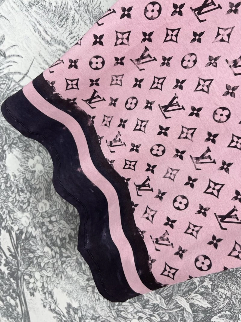 Louis Vuitton T-Shirts TechFriendly 130458