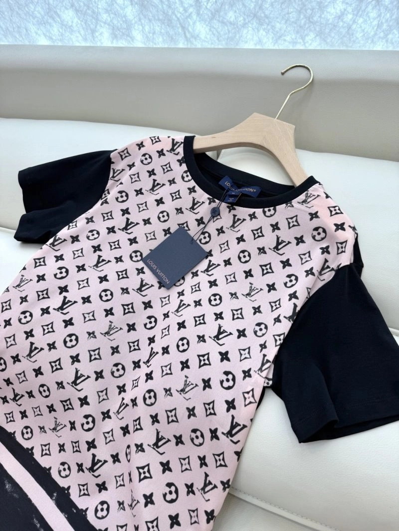 Breathable Louis Vuitton T-Shirts 130471