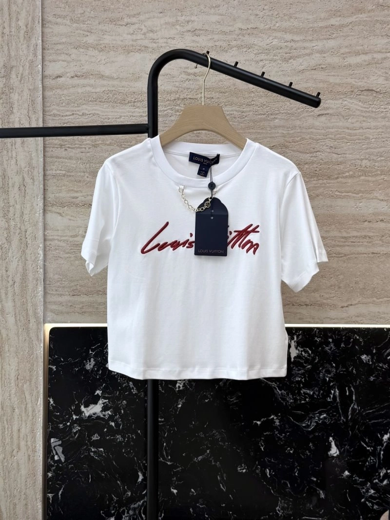 Tailored Louis Vuitton T-Shirts 130456
