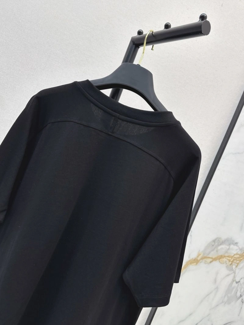 Snug Louis Vuitton T-Shirts 130476