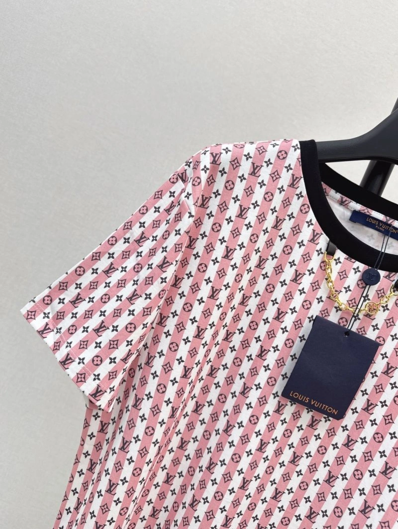 GoodFit Louis Vuitton T-Shirts 130455