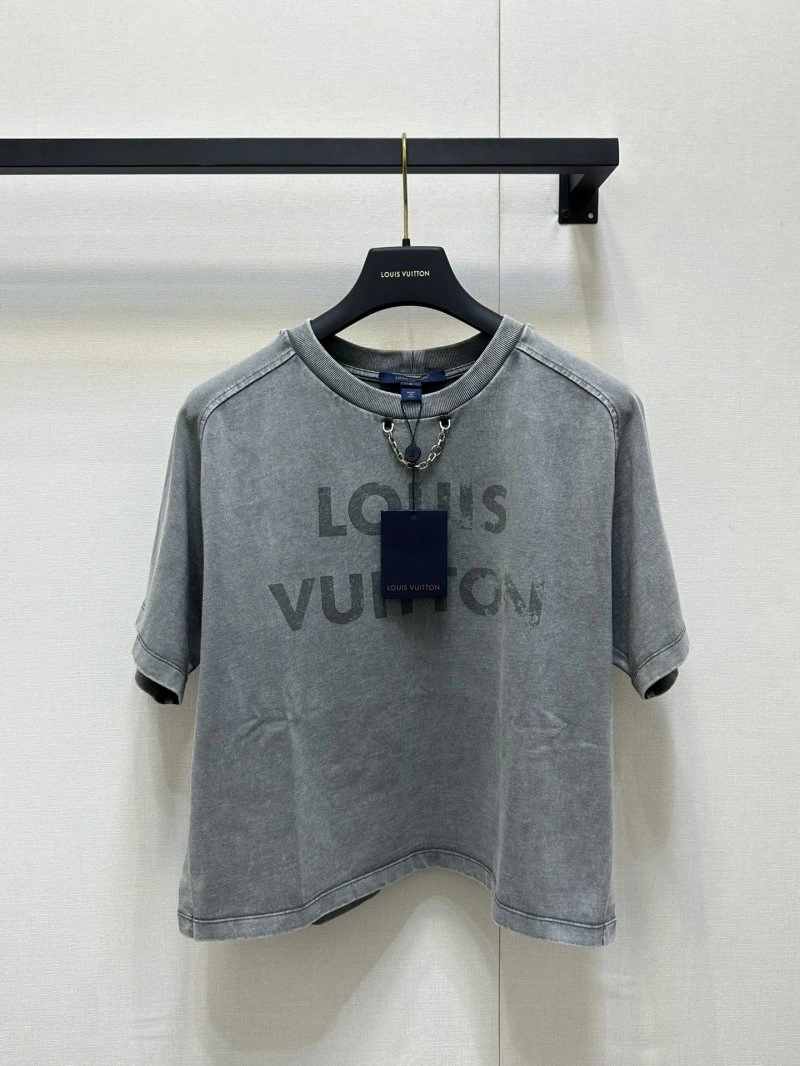 Lightweight Louis Vuitton T-Shirts 130450