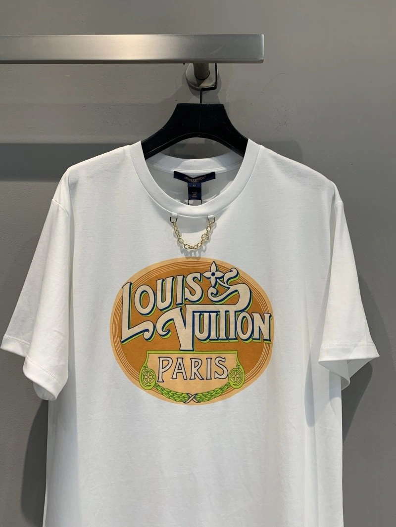 Louis Vuitton T-Shirts Snug 130453