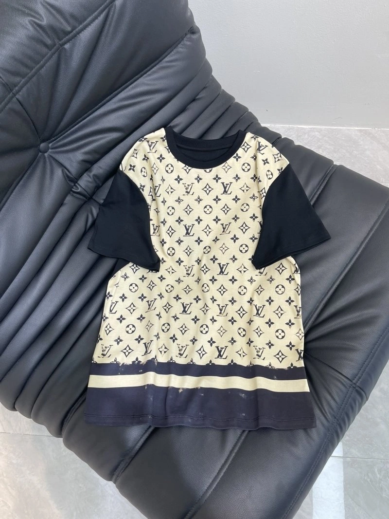 Practical Louis Vuitton T-Shirts 130445