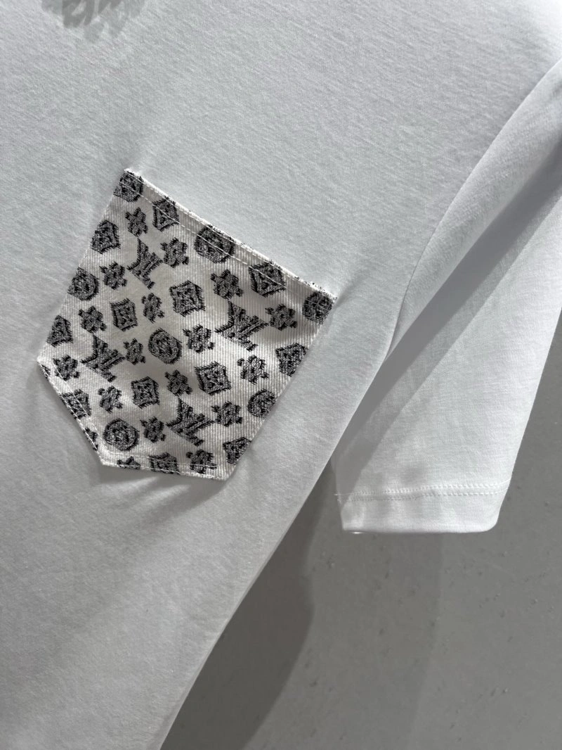 Louis Vuitton T-Shirts Unisex 130443