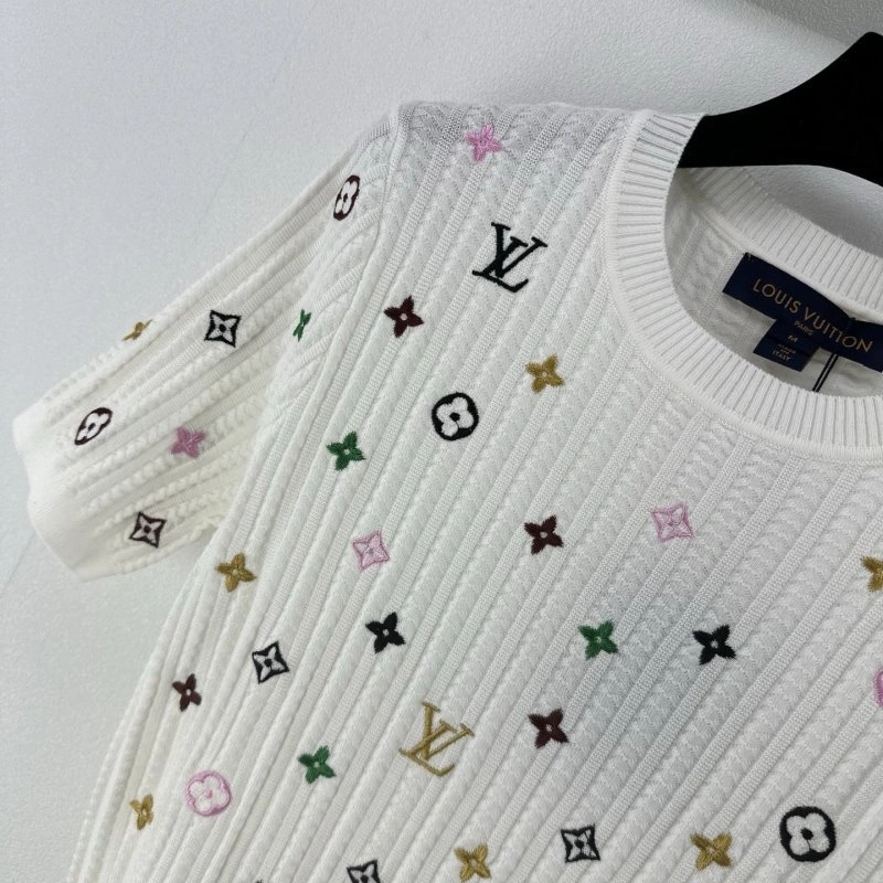 Casual Louis Vuitton T-Shirts 130436
