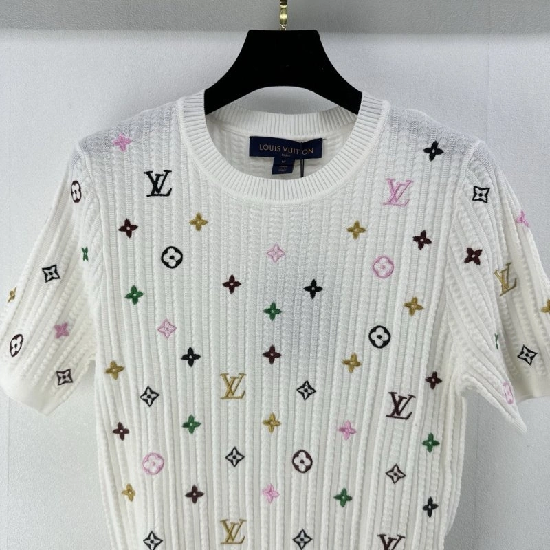 Casual Louis Vuitton T-Shirts 130436