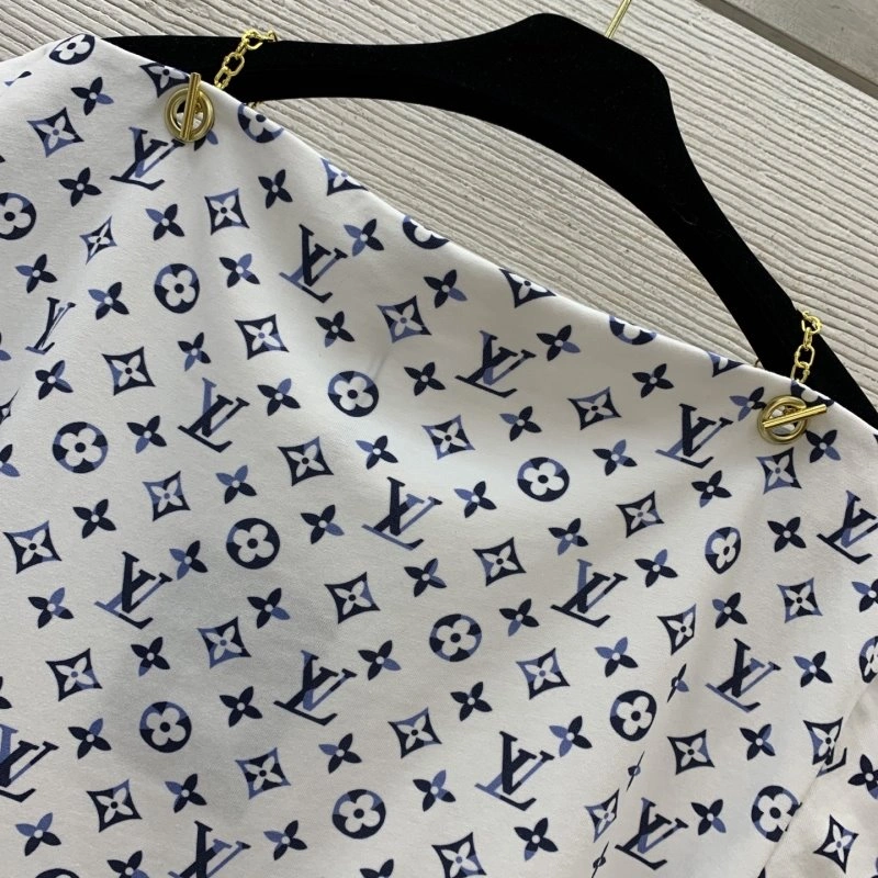 Packable Louis Vuitton T-Shirts 130433