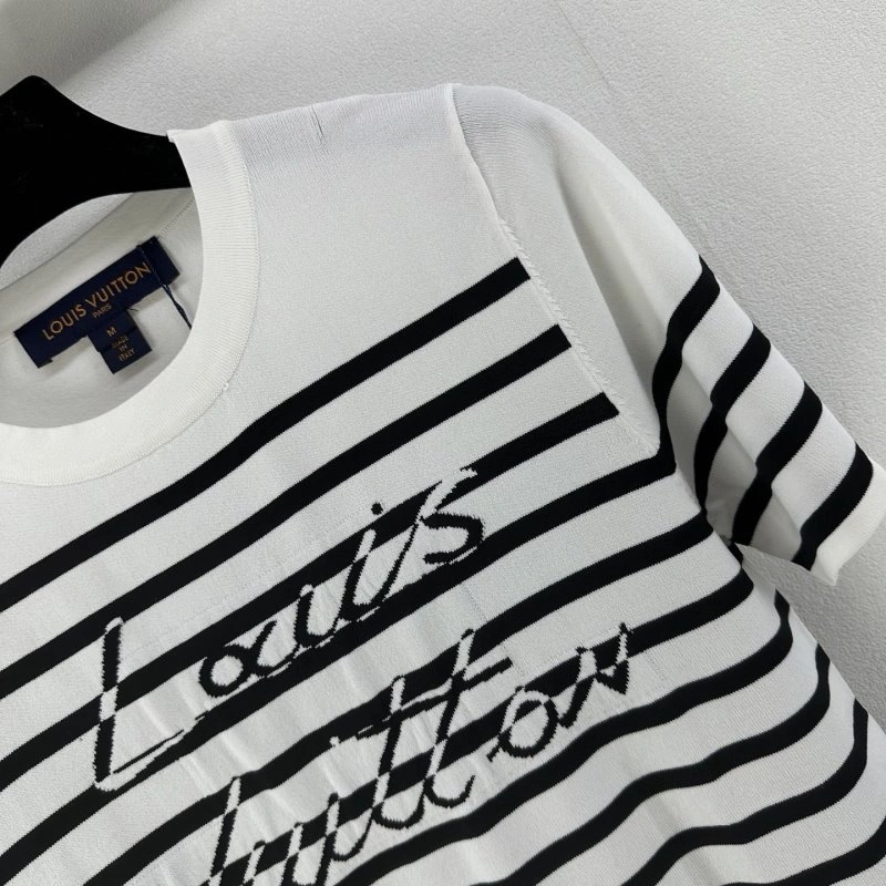 MoistureWicking Louis Vuitton T-Shirts 130419